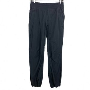 lululemon dog runner